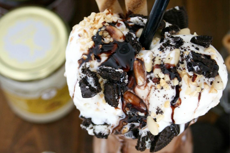 Milkshake al Cioccolato con Gelato ai Pinoli