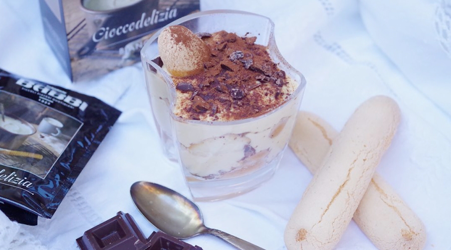 Tiramisù al cioccolato caldo bianco Babbi